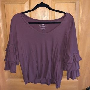 American Eagle mid arm shirt